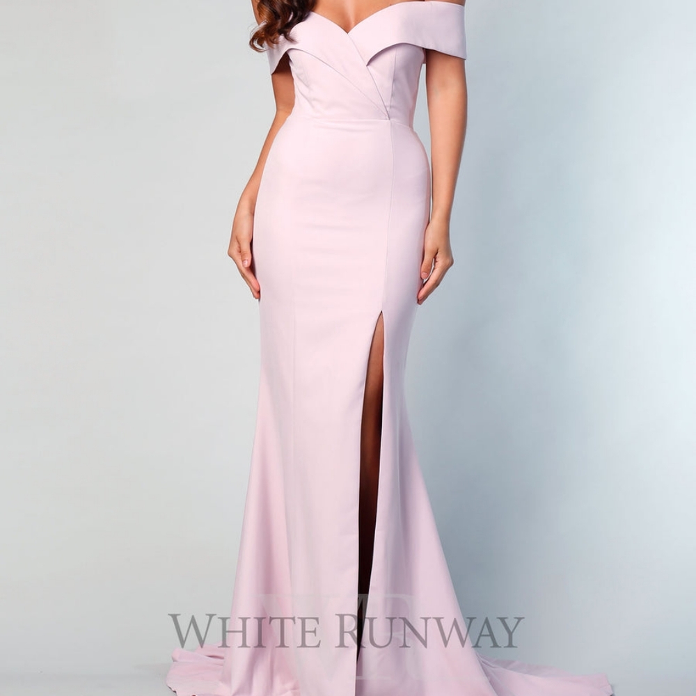 Samantha Rose Gia Off Shoulder Gown, chalk pink, size 10, New with tags